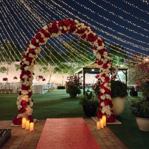 round floral arch red white dubai